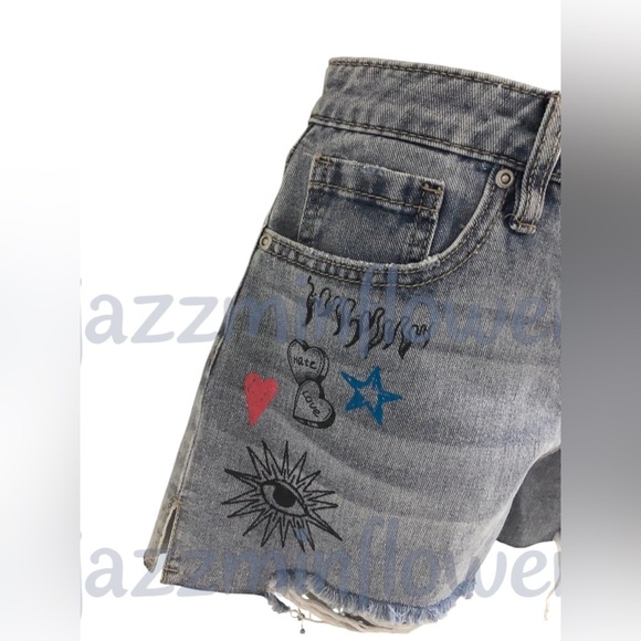 Playboy blue jeans shredded distressed hem bunny logo denim shorts size 11 new‎ - Picture 4 of 16